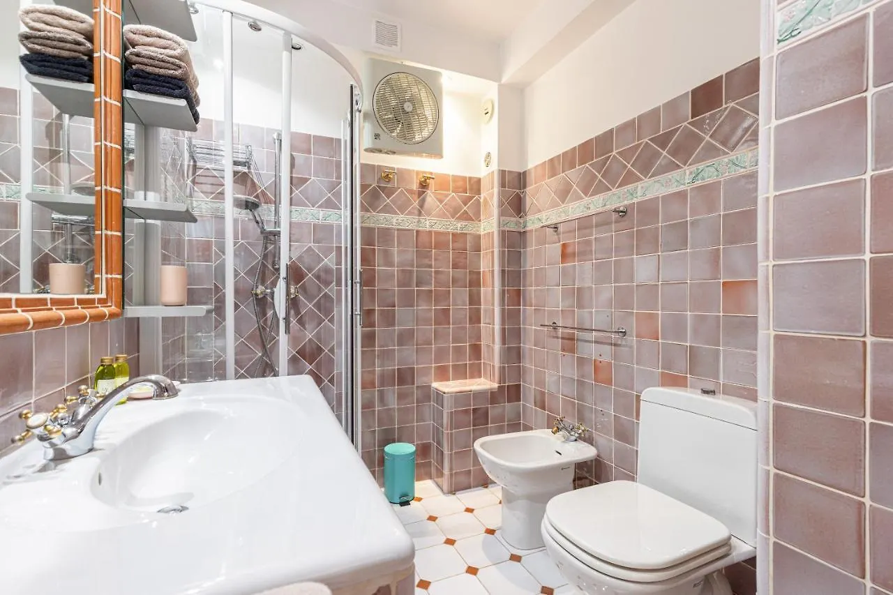Apartment Le Golfe Bleu - Havre De Paix En Bord De Plage Roquebrune-Cap-Martin France